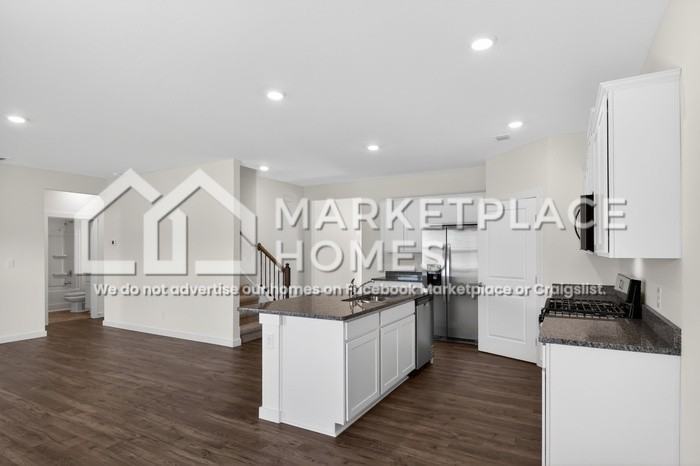 3220 Highline Dr - Photo 7 of 39