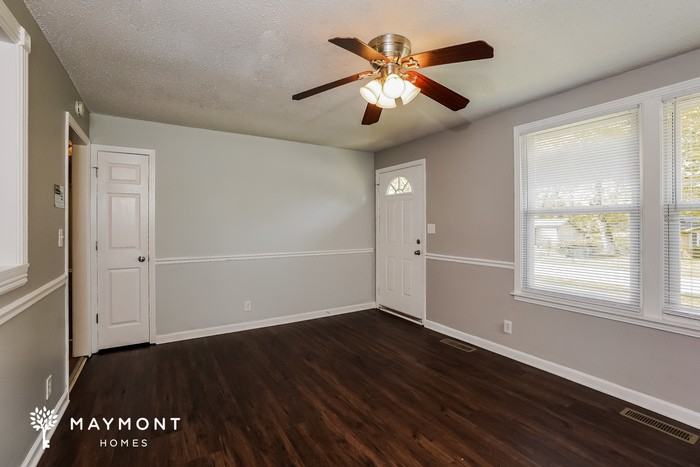 528 Kellia Dr - Photo 3 of 10