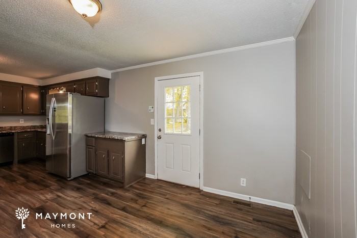 528 Kellia Dr - Photo 5 of 10