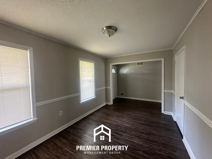 6355 Rockbridge Cv - Photo 2 of 20