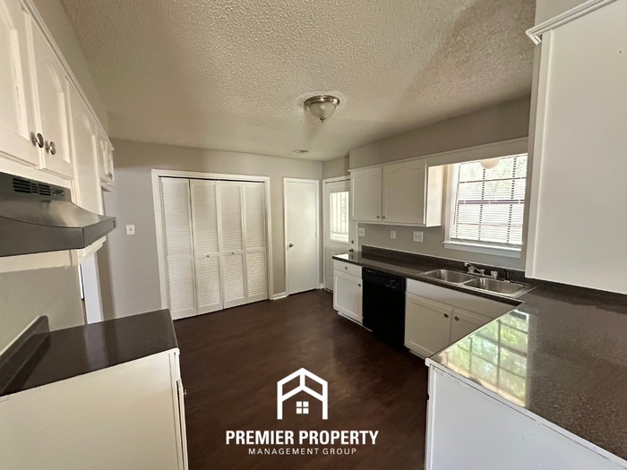 6167 Scarlet Leaf Dr - Photo 6 of 22