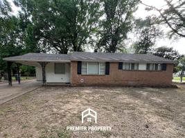 featured image of 3197 Clearbrook St