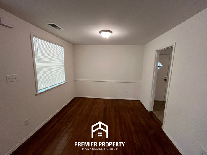 3197 Clearbrook St - Photo 5 of 24