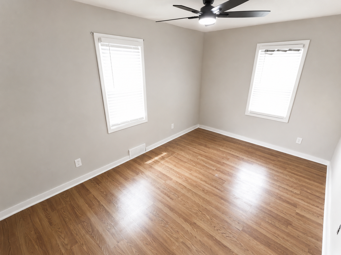 653 Washington Ave - Photo 7 of 14
