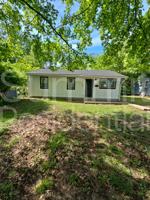 featured image of 5700 E 40th St