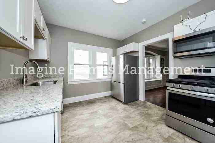 2097 Bunts Rd - Photo 5 of 11