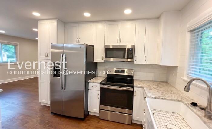 1206 Cranbrook Dr - Photo 4 of 22