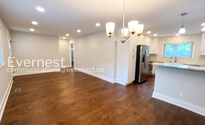 1206 Cranbrook Dr - Photo 5 of 22
