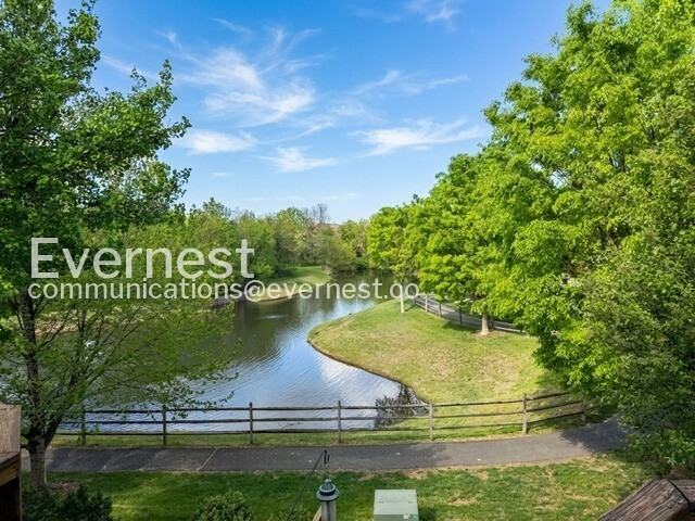 111 Misty Pond Ter - Photo 3 of 8