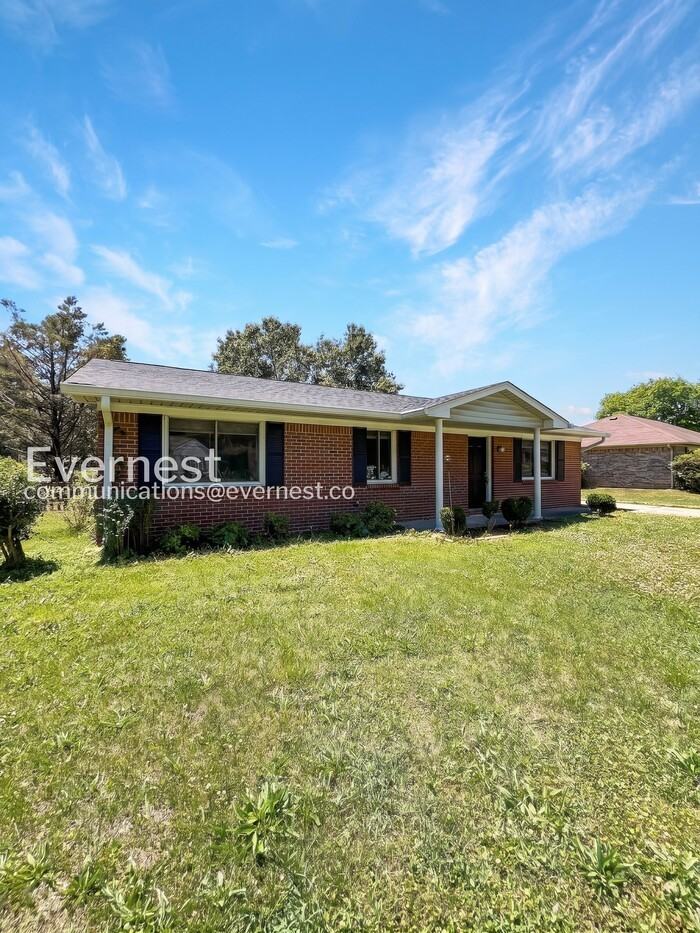 409 Alexander Dr - Photo 2 of 26