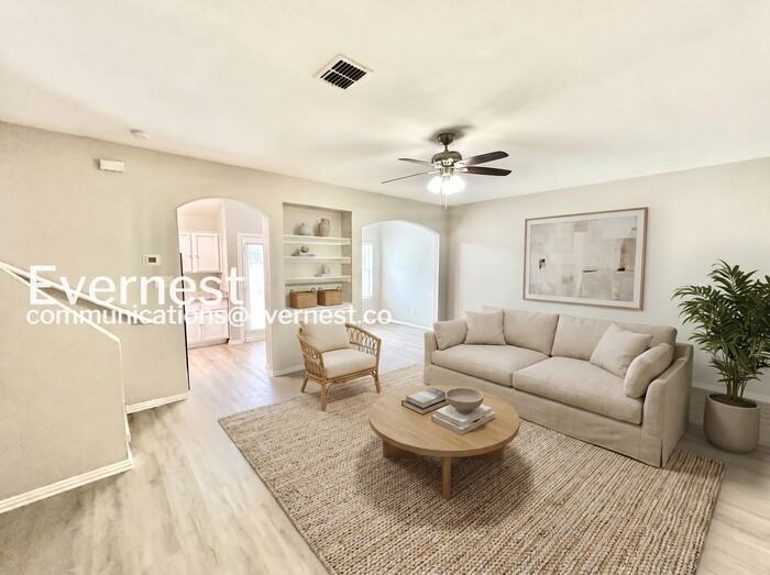 130 Creek Cove Dr - Photo 3 of 27