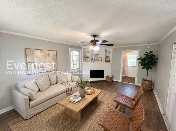 811 Glade View Ct - Photo 3 of 26
