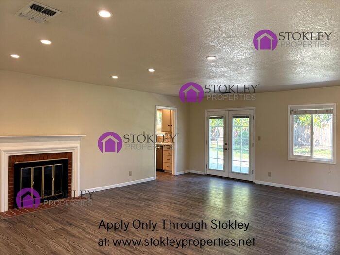 1918 Jeanette Dr - Photo 2 of 23