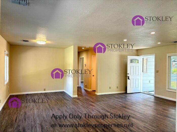 1918 Jeanette Dr - Photo 6 of 23