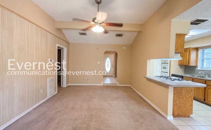 5405 Shirley St - Photo 5 of 24