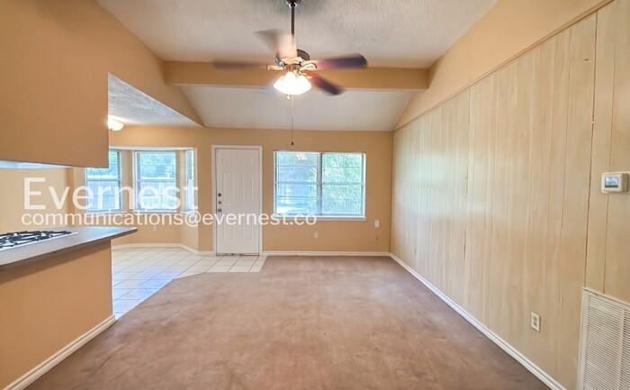 5405 Shirley St - Photo 6 of 24