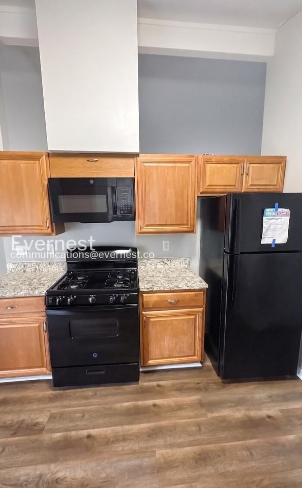 8038 Flamingo Dr - Photo 5 of 26