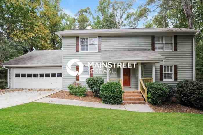 4381 Hardwood Cir Sw - Photo 2 of 16