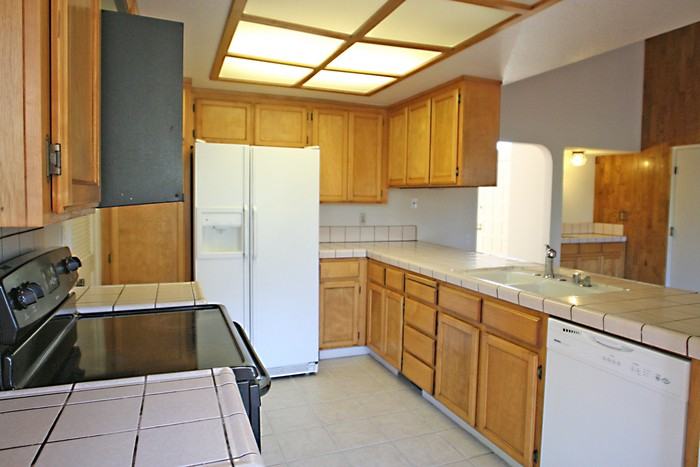 3305 Archbury Ct - Photo 4 of 11