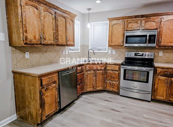 803 Sw Hilltop Ct - Photo 5 of 12