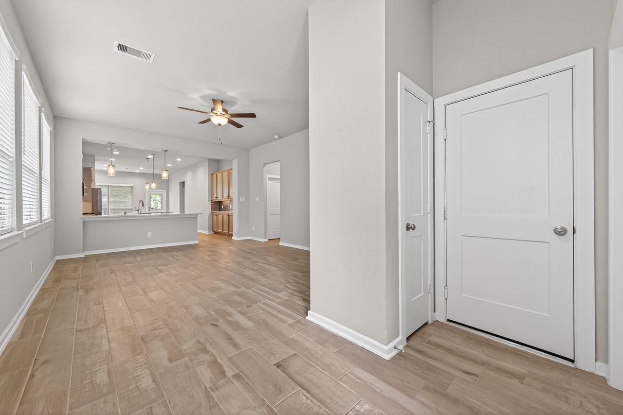 516 Shine Ct #NA - Photo 7 of 41
