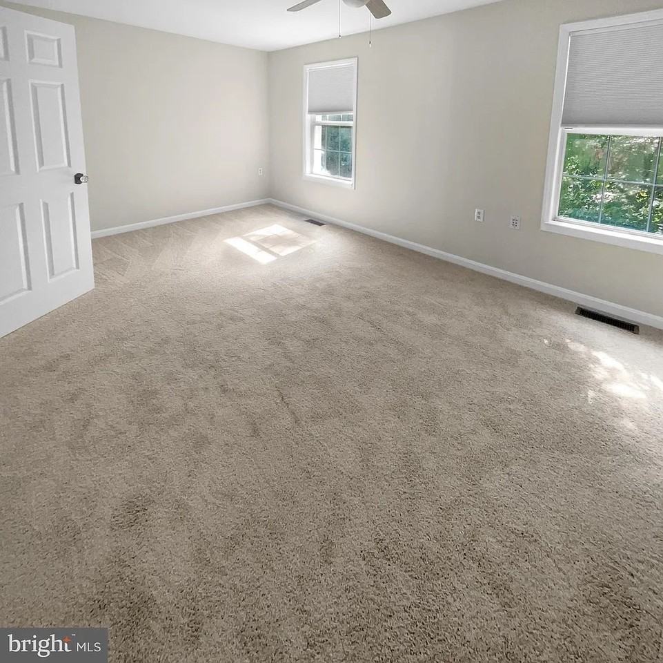 11808 Golden Eagle Ct #NA - Photo 3 of 18