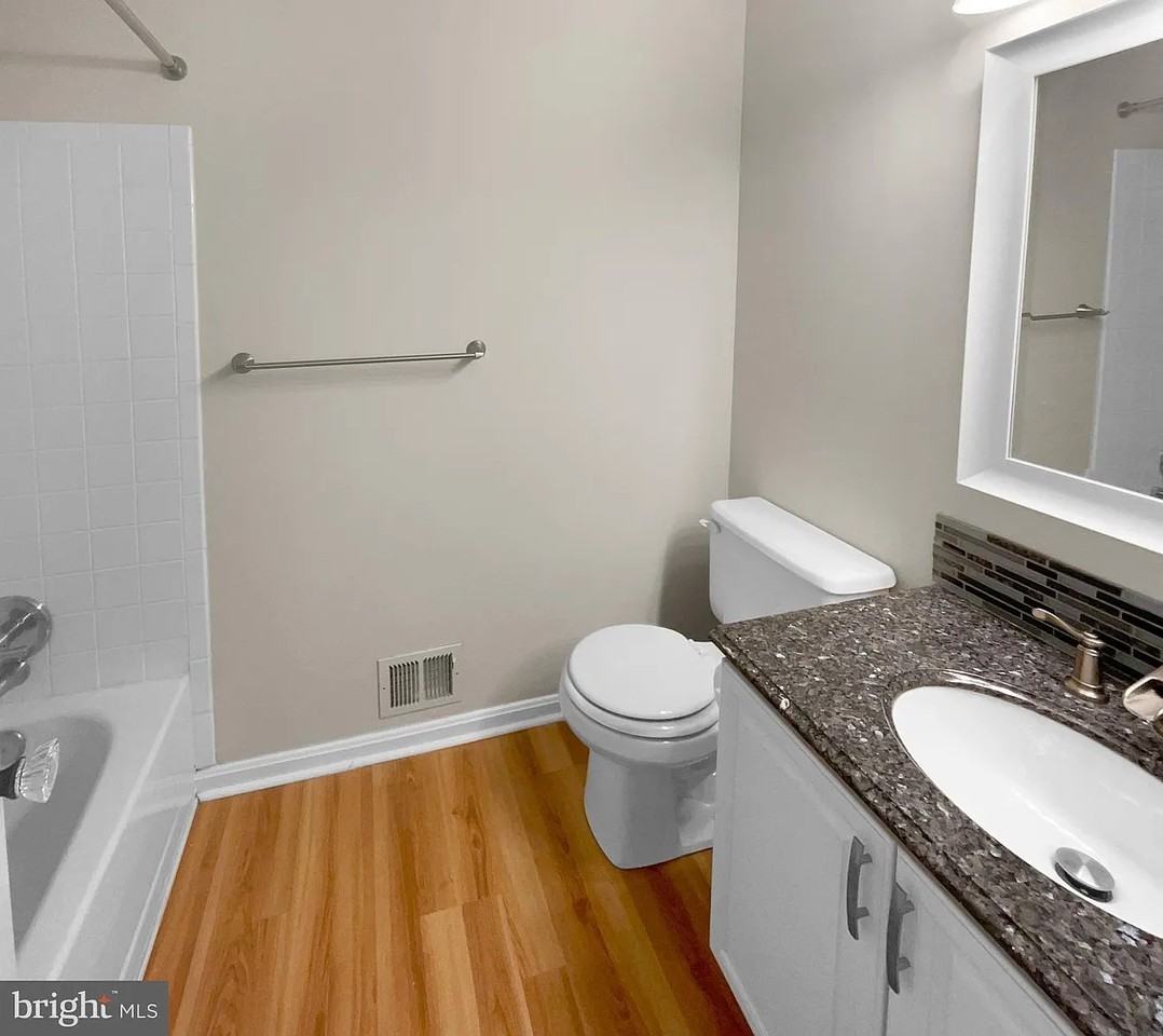 11808 Golden Eagle Ct #NA - Photo 4 of 18