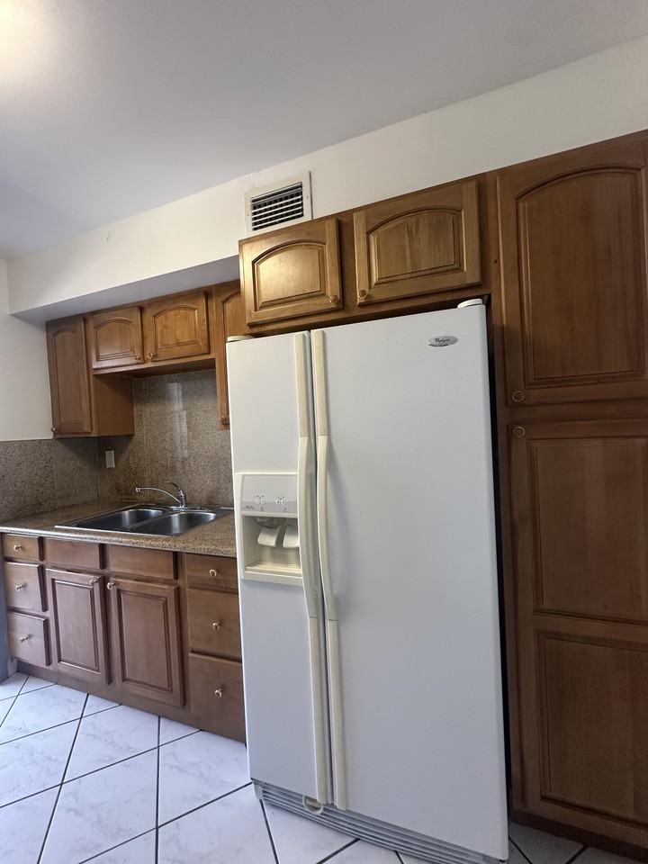250 180th Dr #306 - Photo 5 of 27