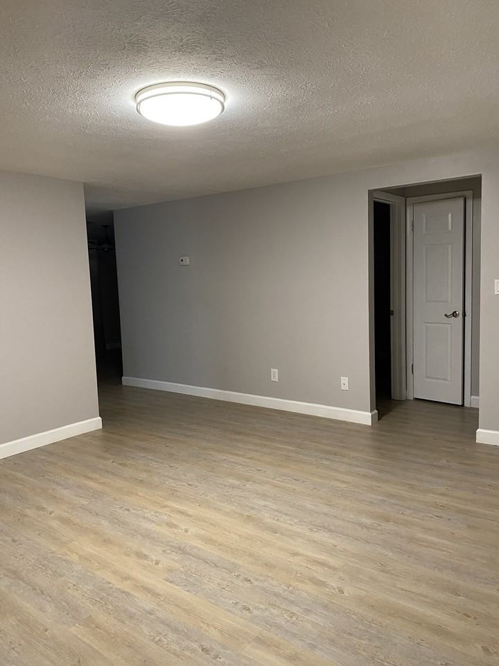 1029 Bradley Cir #NA - Photo 6 of 7