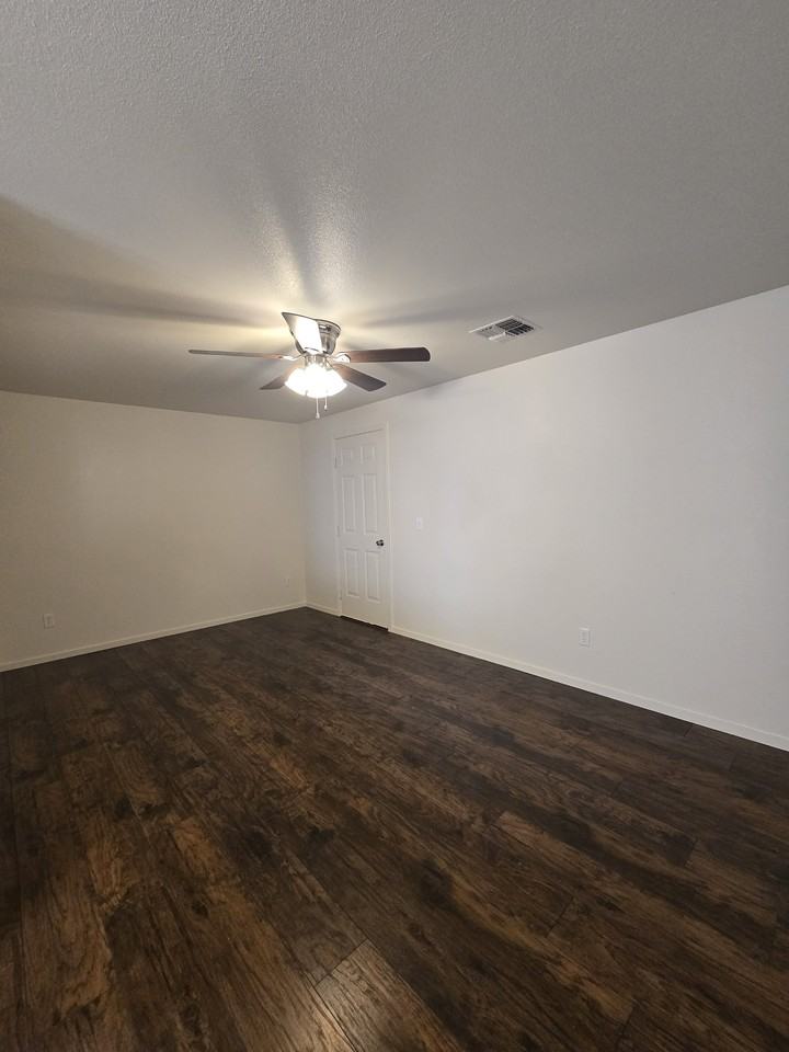 4035 Village Dr #4035 - Photo 4 of 12