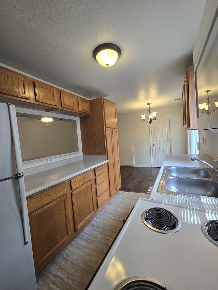 4035 Village Dr #4035 - Photo 6 of 12