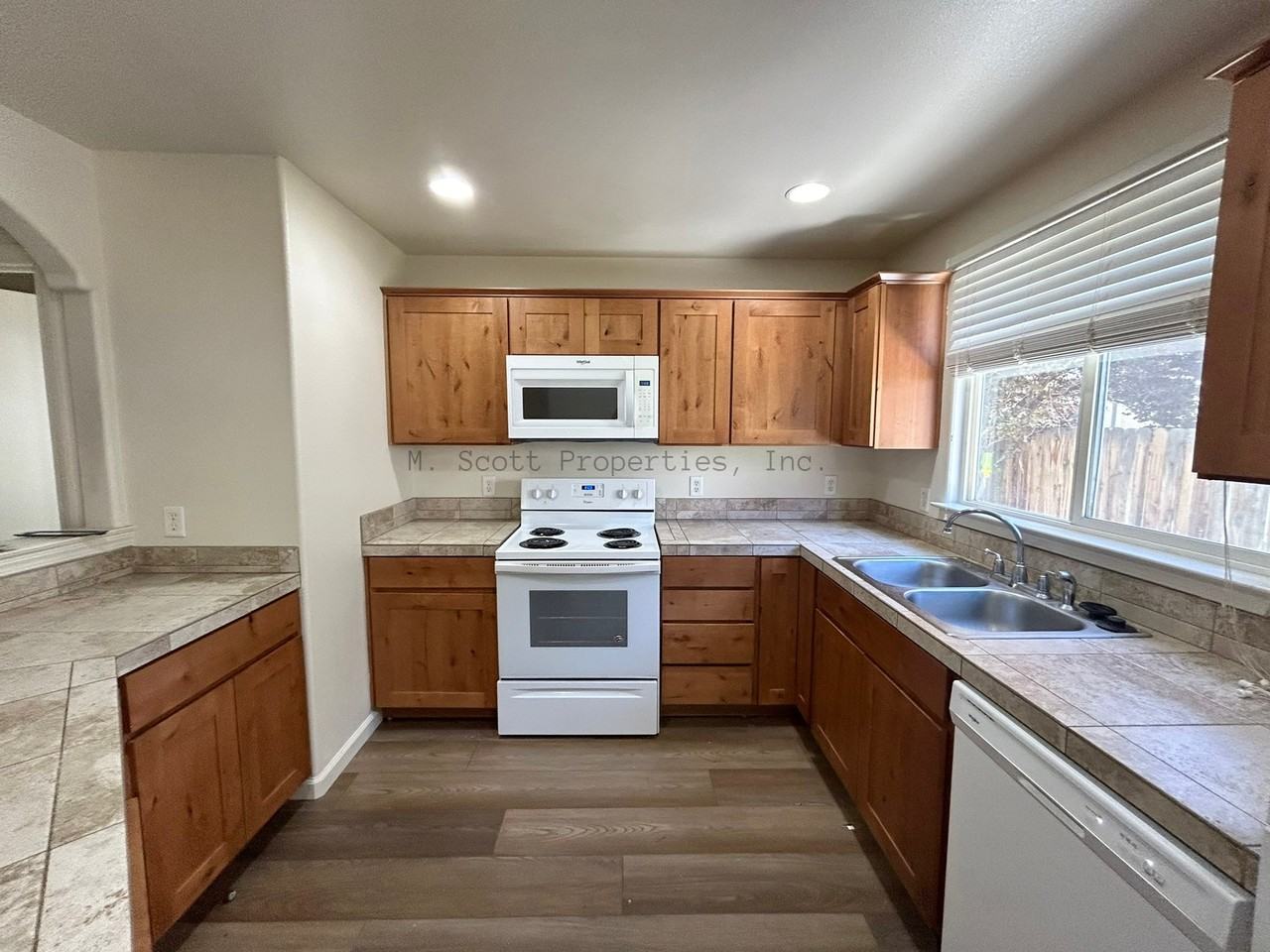 105 Justin Ln #A - Photo 3 of 6