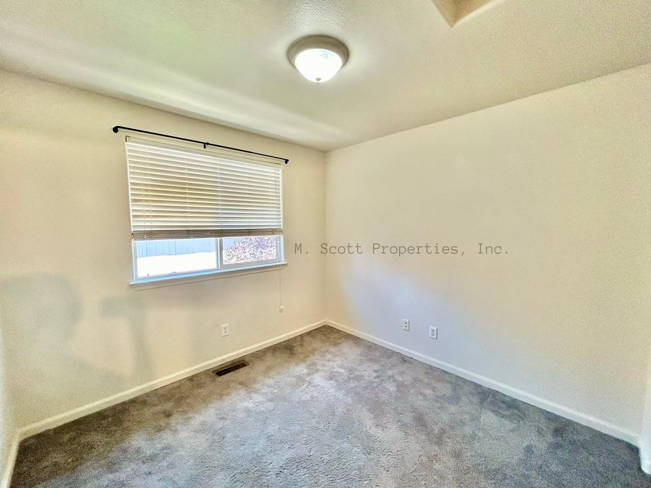 105 Justin Ln #A - Photo 4 of 6