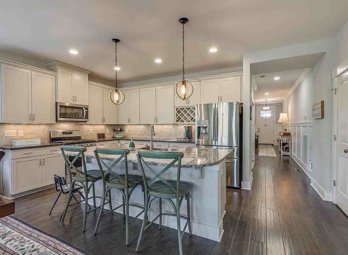 3006 Elliott Dr #NA - Photo 4 of 17