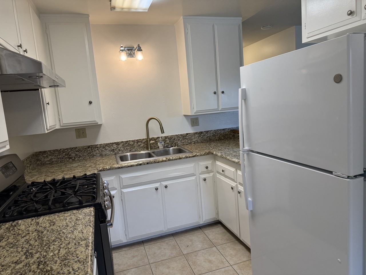 2324 England St #C - Photo 6 of 10