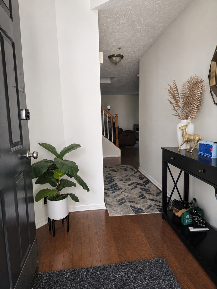 2906 Clovercrest Way - Photo 4 of 34
