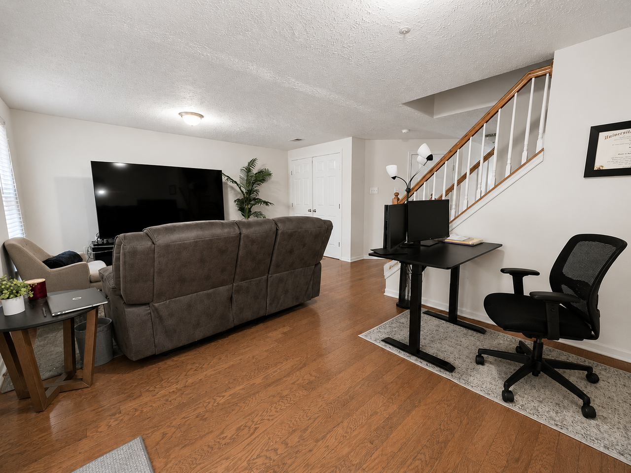 2906 Clovercrest Way - Photo 7 of 34