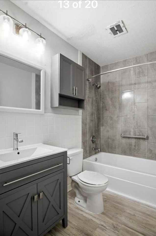 4630 Johnson St Ne #NA - Photo 4 of 15