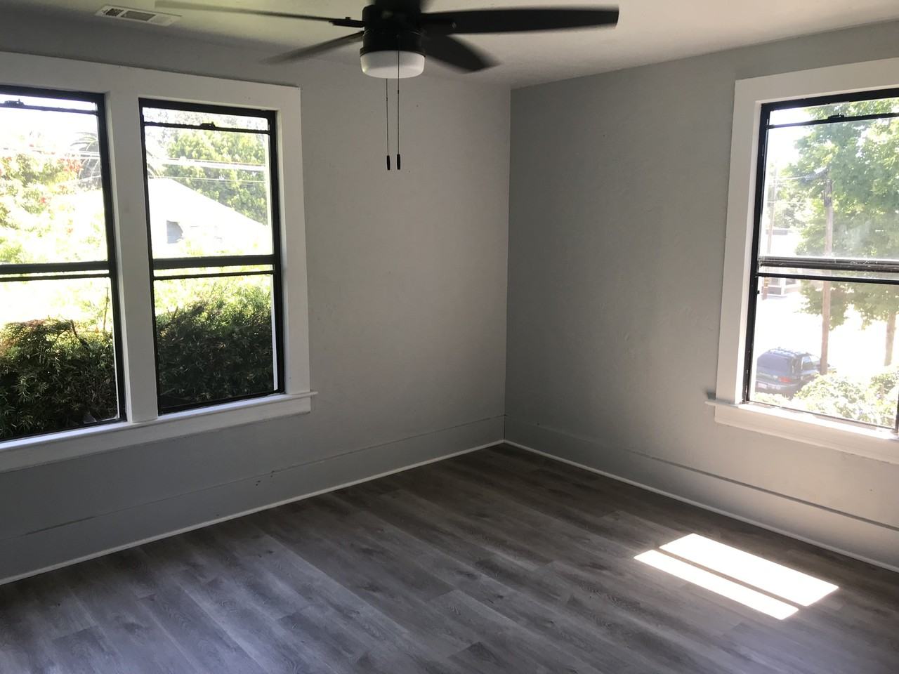 1018 Islay St #NA - Photo 2 of 2