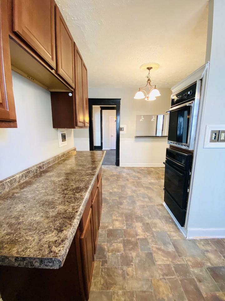 1421 Piper Ct Nw #NA - Photo 6 of 20