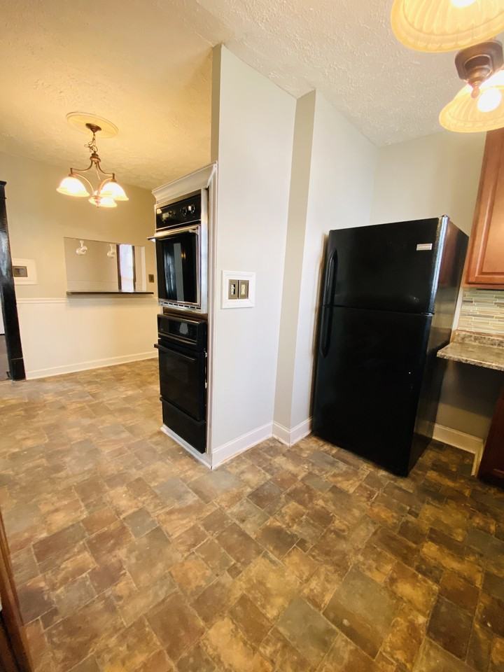 1421 Piper Ct Nw #NA - Photo 7 of 20