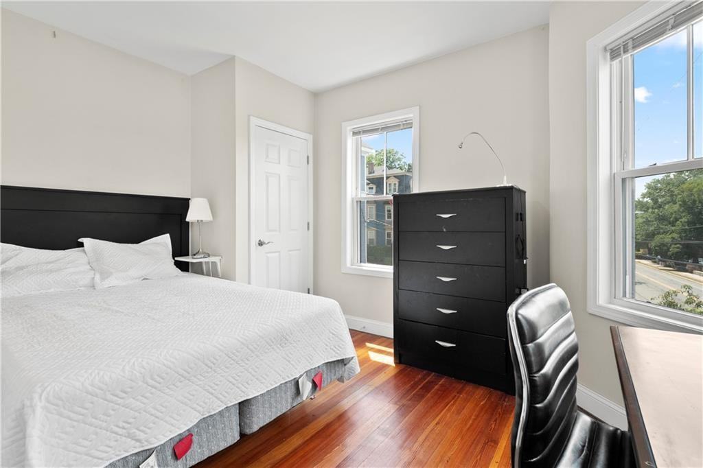 171 Prospect St - Photo 5 of 20