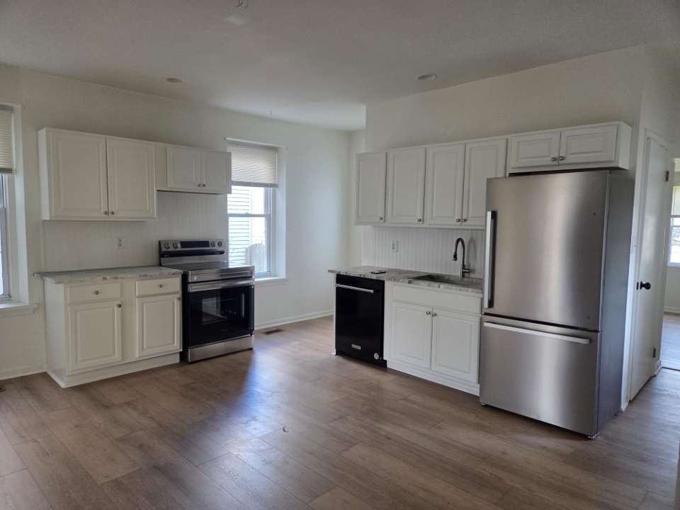1907 W Point Pike #1stFL - Photo 6 of 32