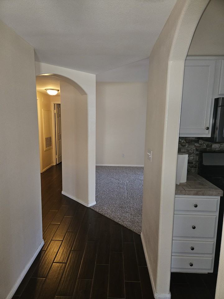 10116 Jacob Pl #101 - Photo 3 of 9