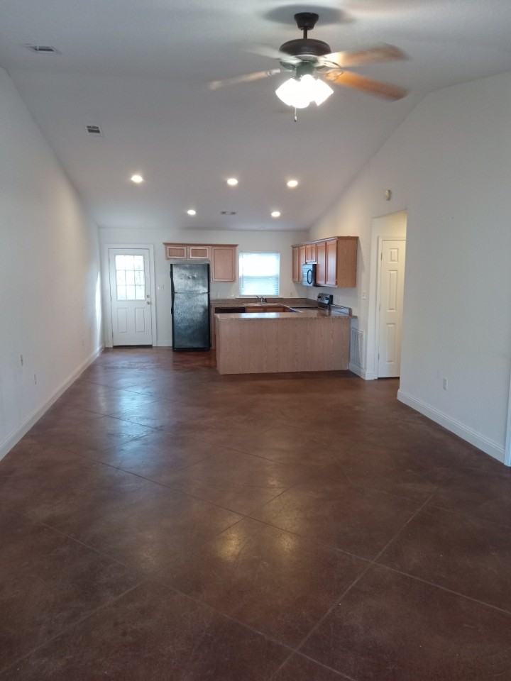 305 S Moore Rd #NA - Photo 2 of 13