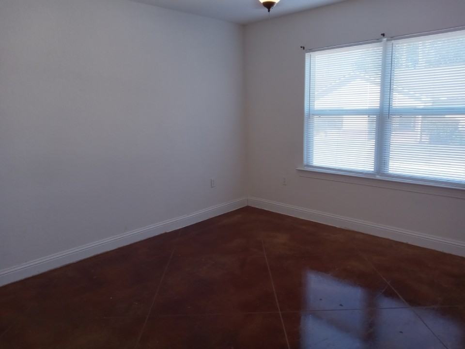 305 S Moore Rd #NA - Photo 4 of 13