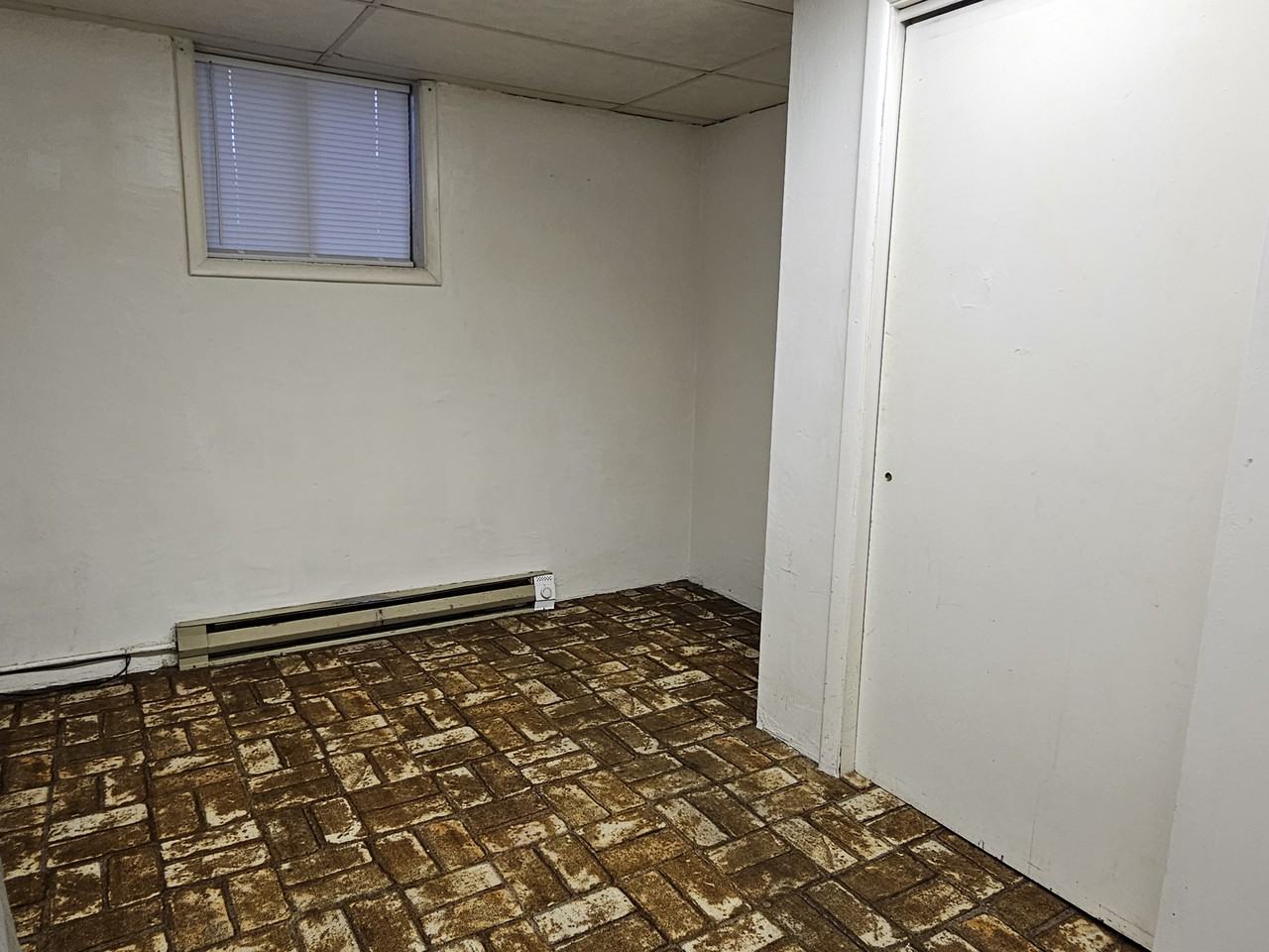 110 7th St #6 - Photo 5 of 10