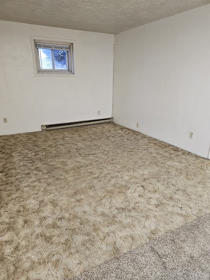 110 7th St #6 - Photo 7 of 10