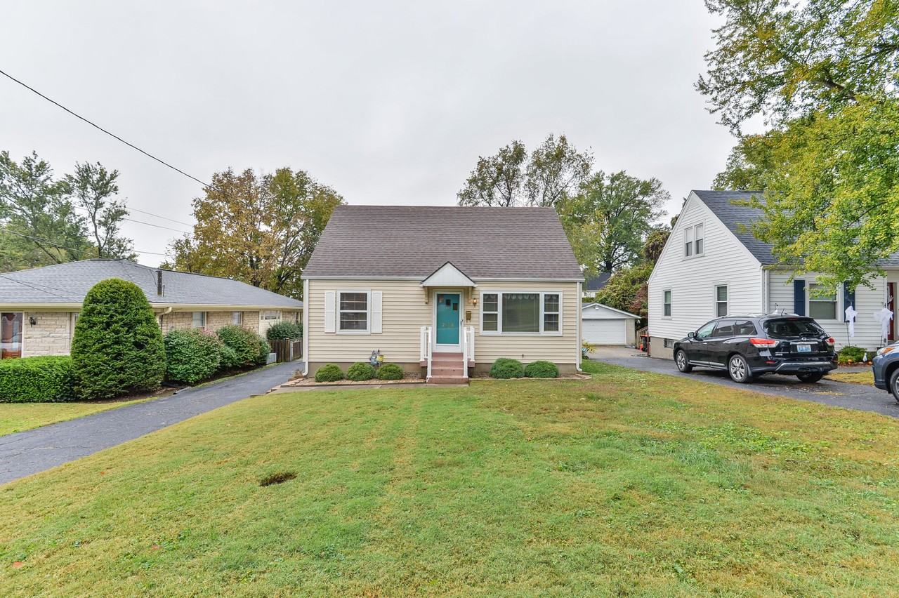 2608 Greenup Rd #NA - Photo 2 of 38