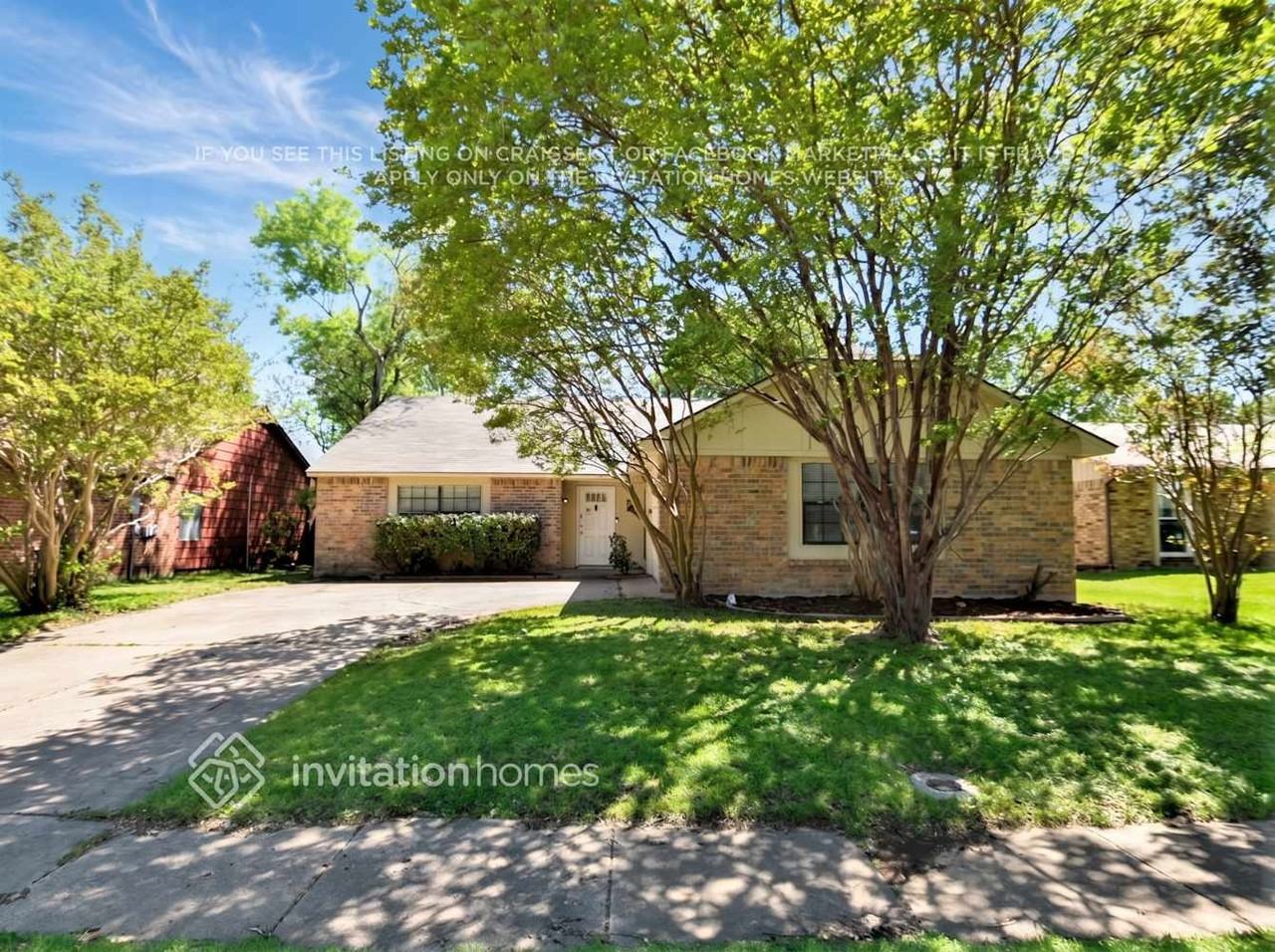 4112 Silverberry Ave
